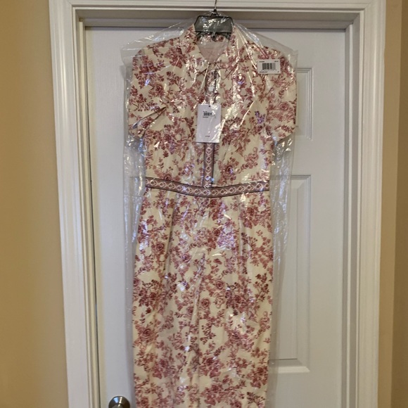 **sold** NWT Gal Meets Glam Darla Jumpsuit - Picture 1 of 1